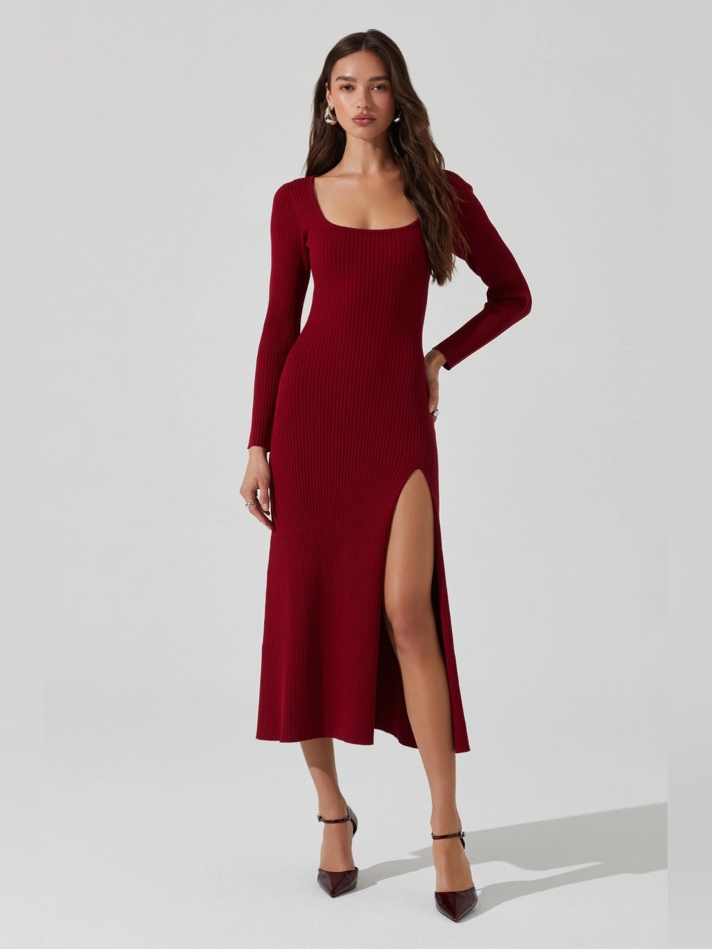 ASTR the label Elegant Ribbed Long-Sleeve Midi sweater Dress red
